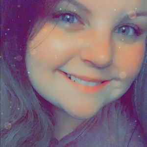 Meet your Posher, Justina